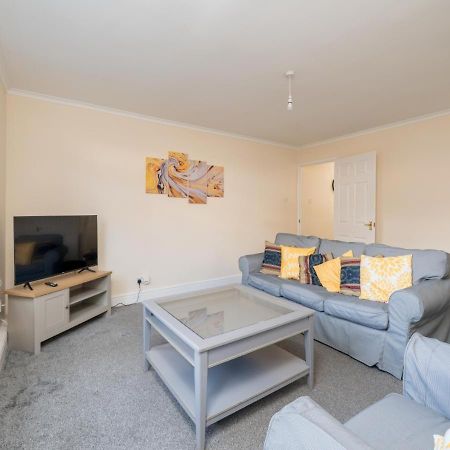 Redhill Surrey 2 Bedroom Pet Friendly Apartment By Sublime Stays Redhill (Surrey) Exterior foto